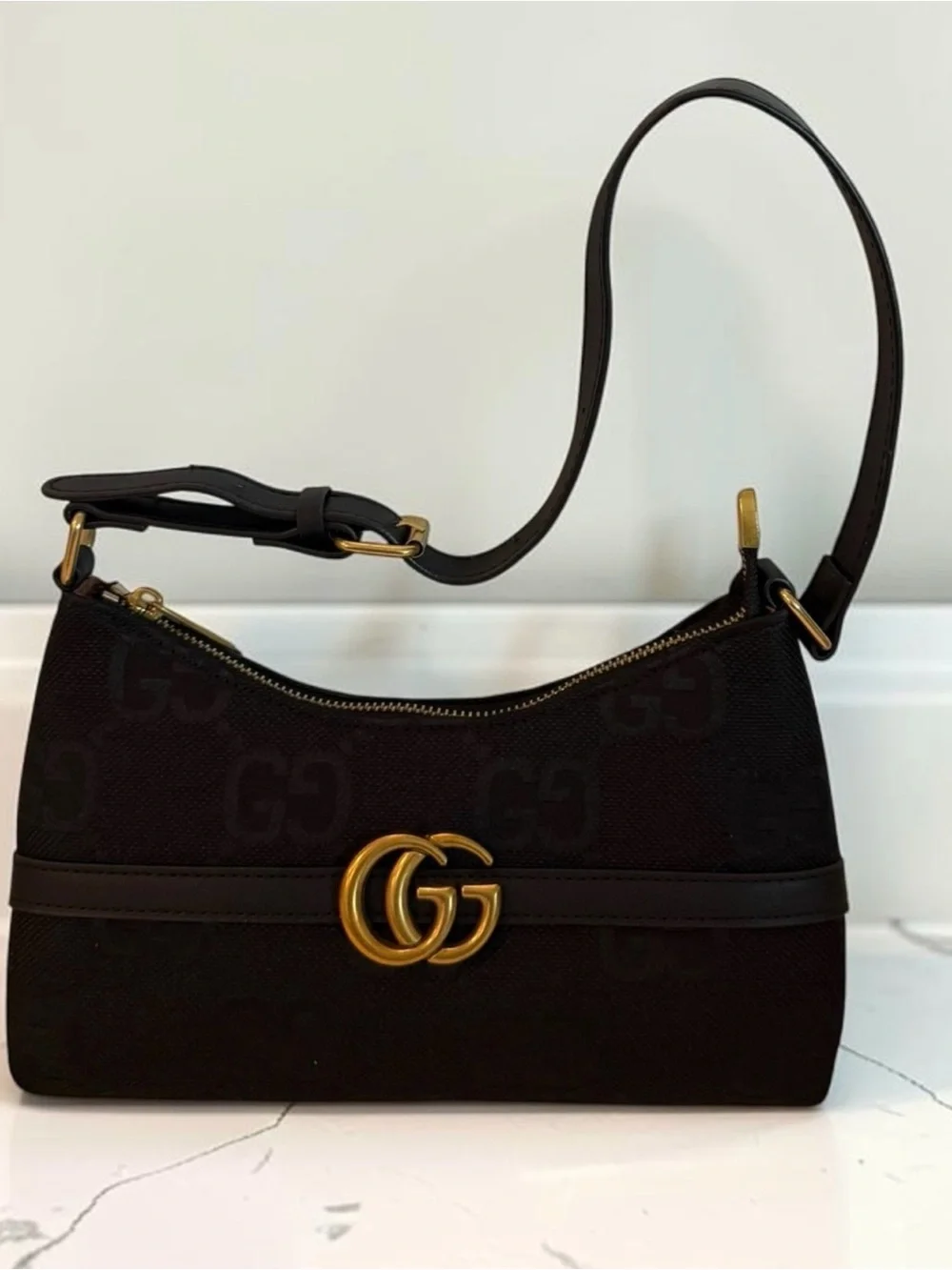 NWOT Source Unknown Black Shoulder Bag